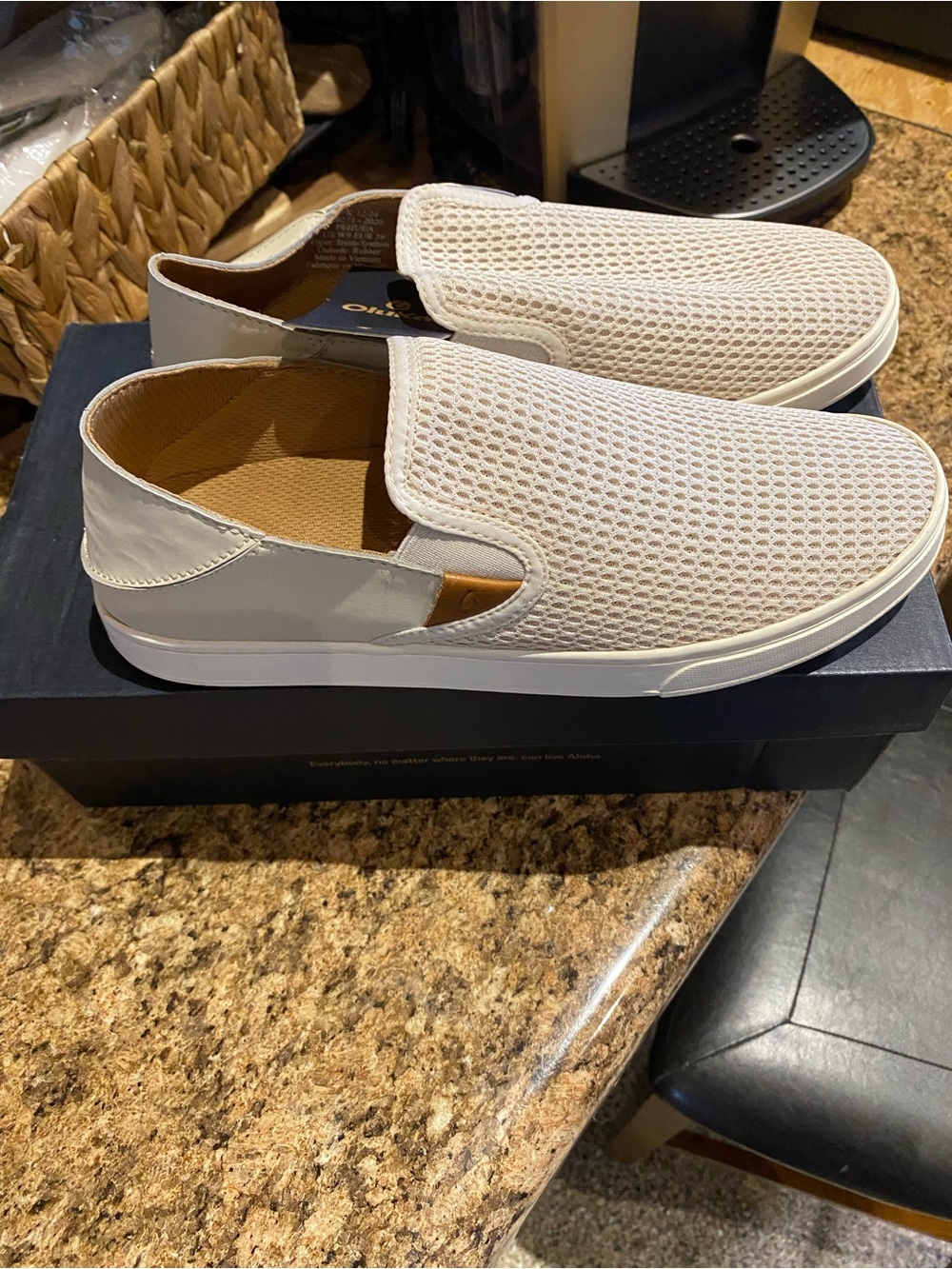 W’s Pehuea Slip-On Mesh Casual Sneakers - Cream